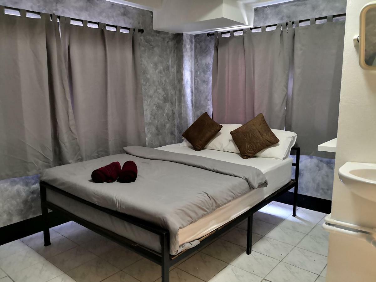 Purple Monkey Backpackers Chiang Mai Hostel Εξωτερικό φωτογραφία