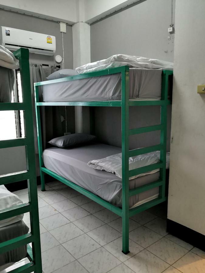 Purple Monkey Backpackers Chiang Mai Hostel Εξωτερικό φωτογραφία